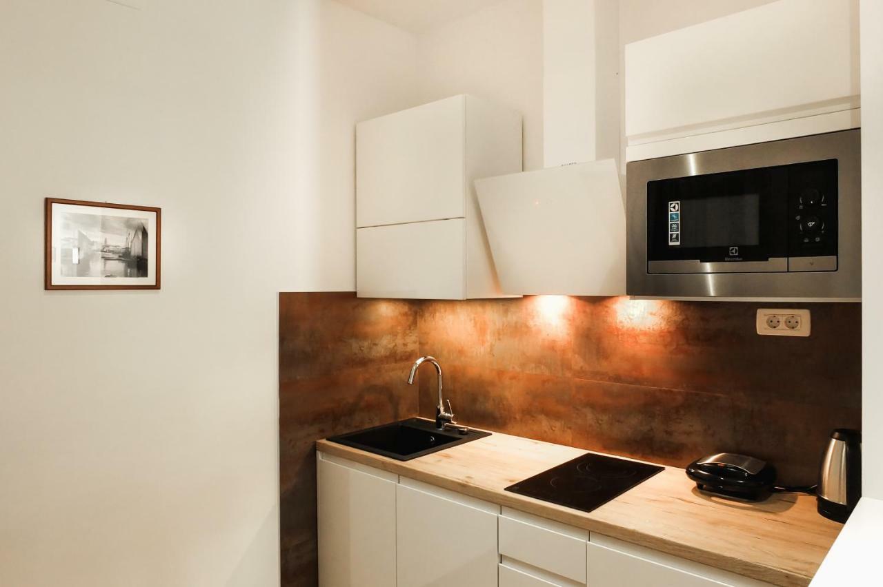 Old Square Studio Apartment 斯普利特 外观 照片
