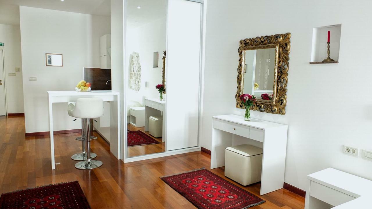 Old Square Studio Apartment 斯普利特 外观 照片